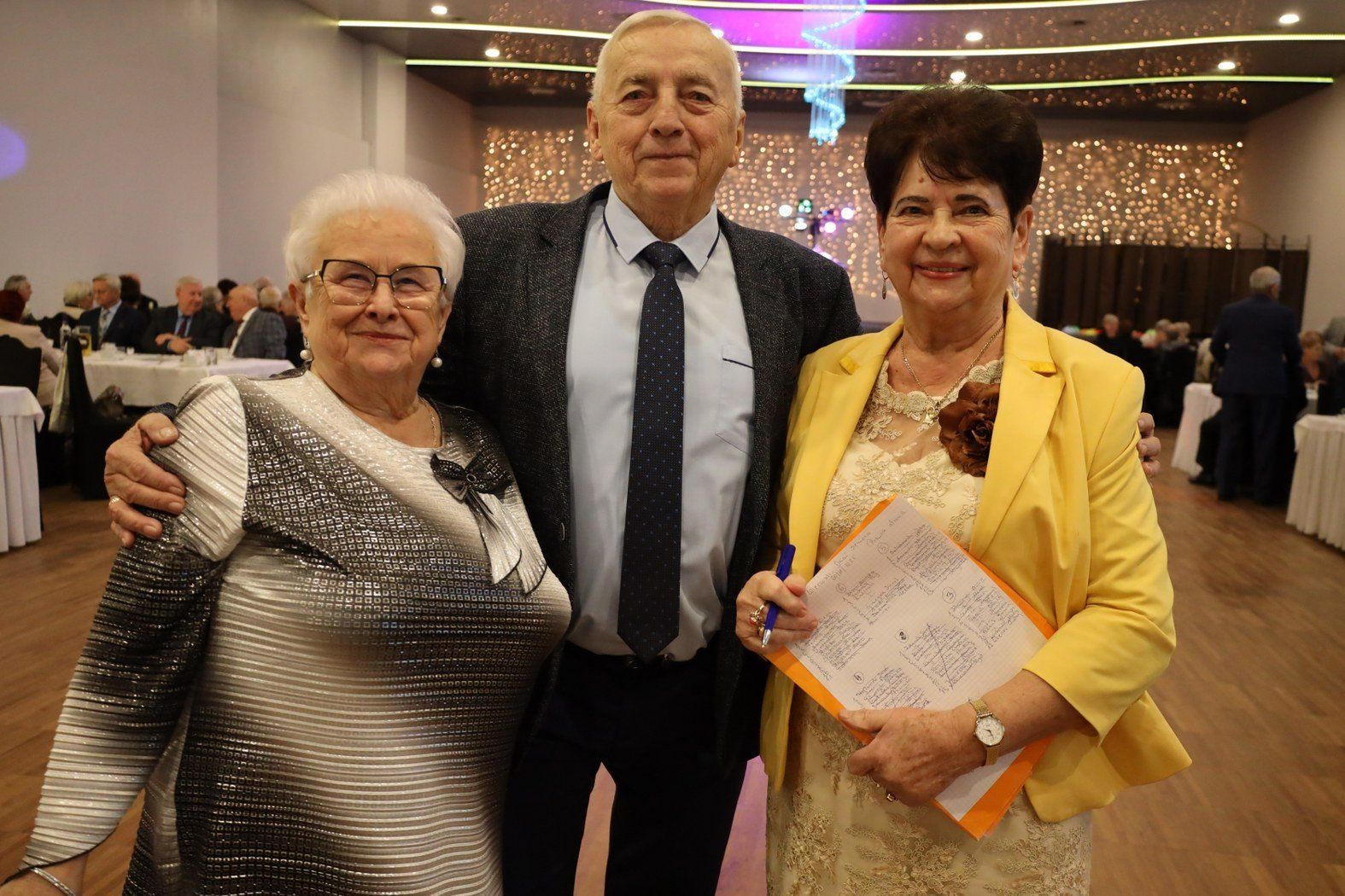 Zabawa taneczna seniorów z okazji Międzynarodowego Dnia Seniora w Pleszewie