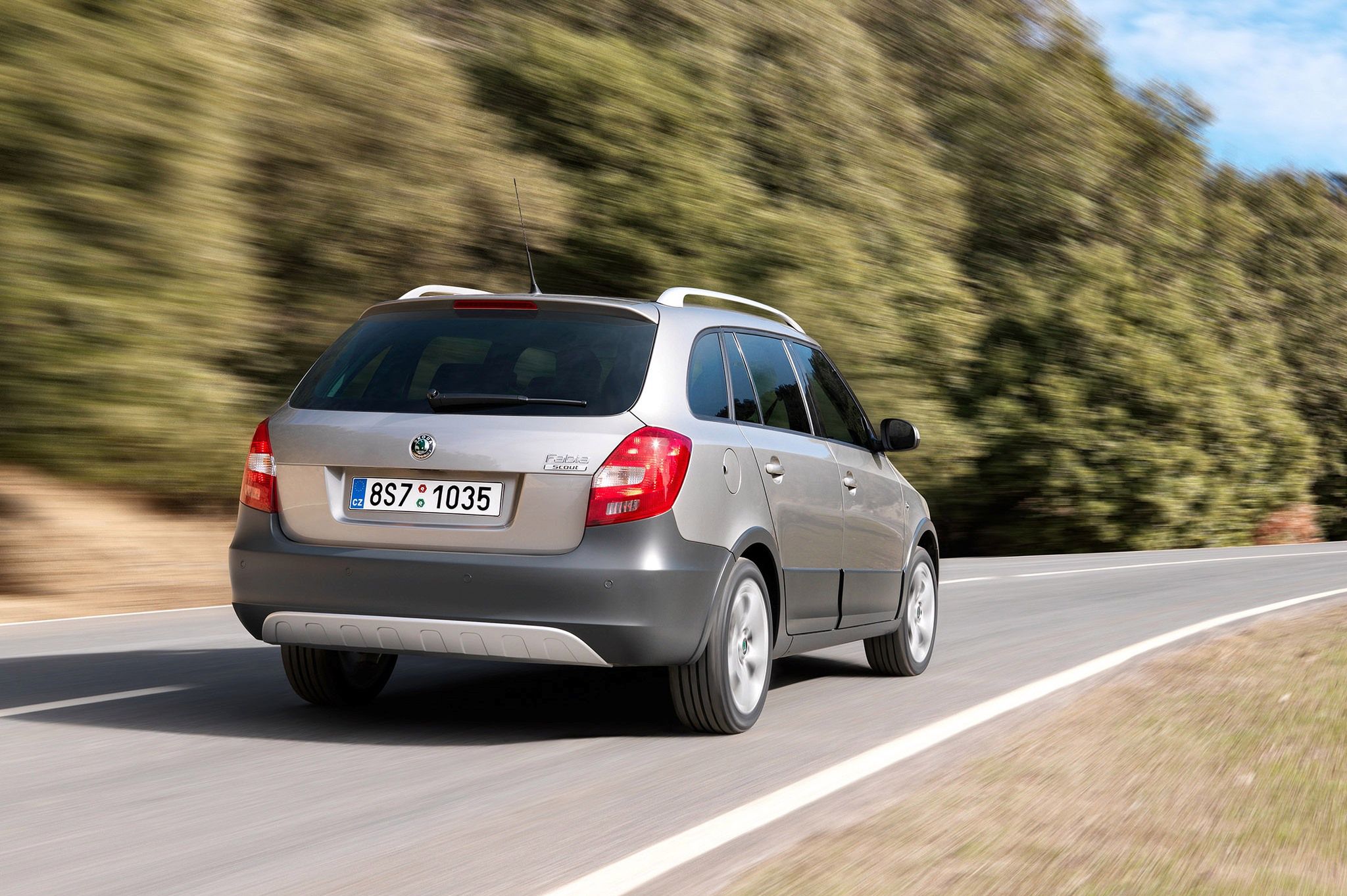 Skoda Fabia Scout — jedna z najatrakcyjniejszych wersji, wzorowana na crossoverach.