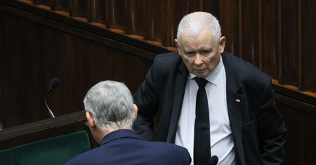 Prezes PiS reaguje na ucieczkę Romanowskiego. "Nie zbiega"