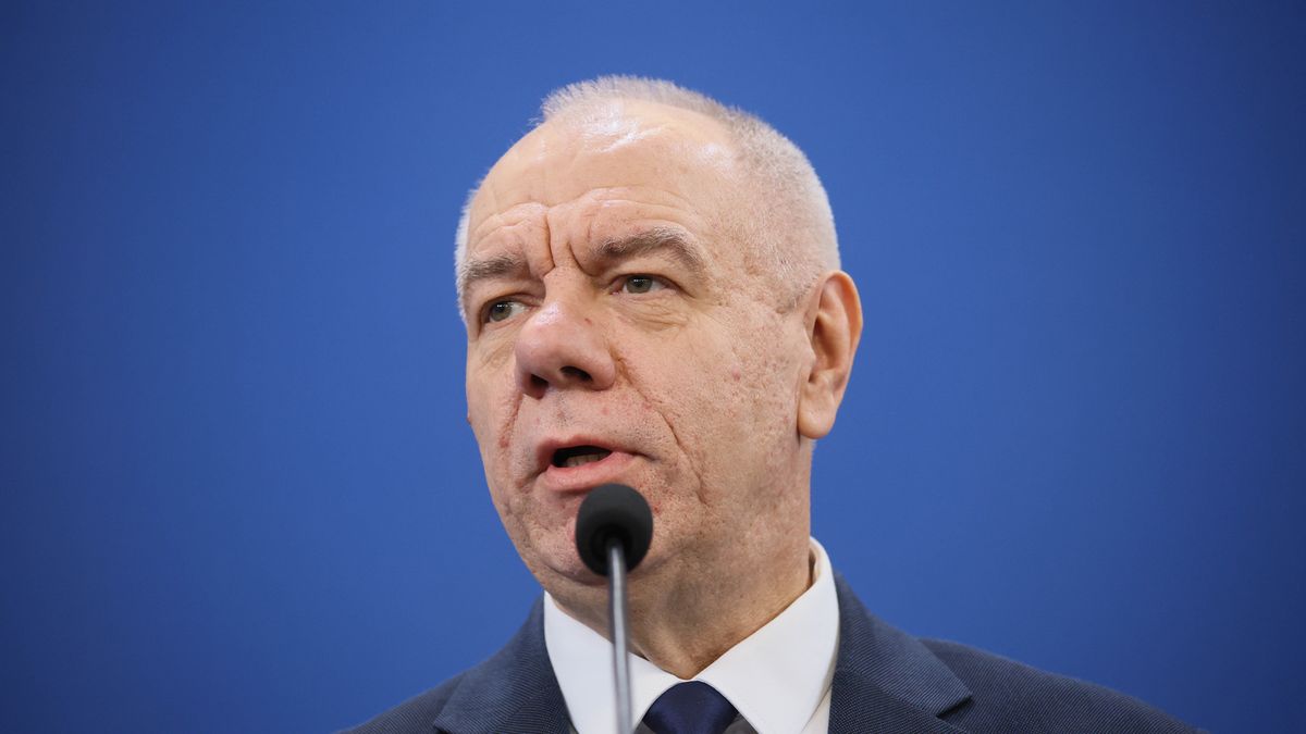 Jacek Sasin
Leszek Szymański
konferencja prasowa, PiS, polityk polityka, posłowie PiS, w Sejmie, 10 10. X, kadencja, kadencji, poseł, Sejm