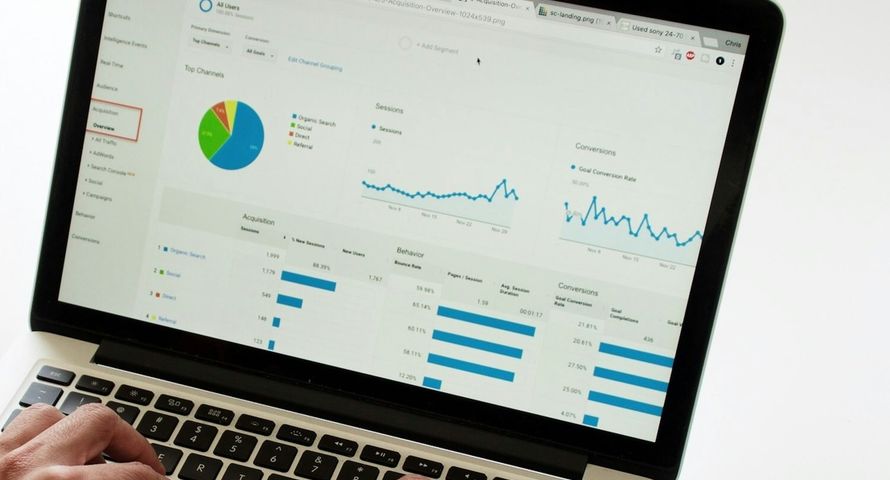 Reklama online w Polsce w 2025 r. warta 10,9 mld zł. Coraz ważniejszy SEM
