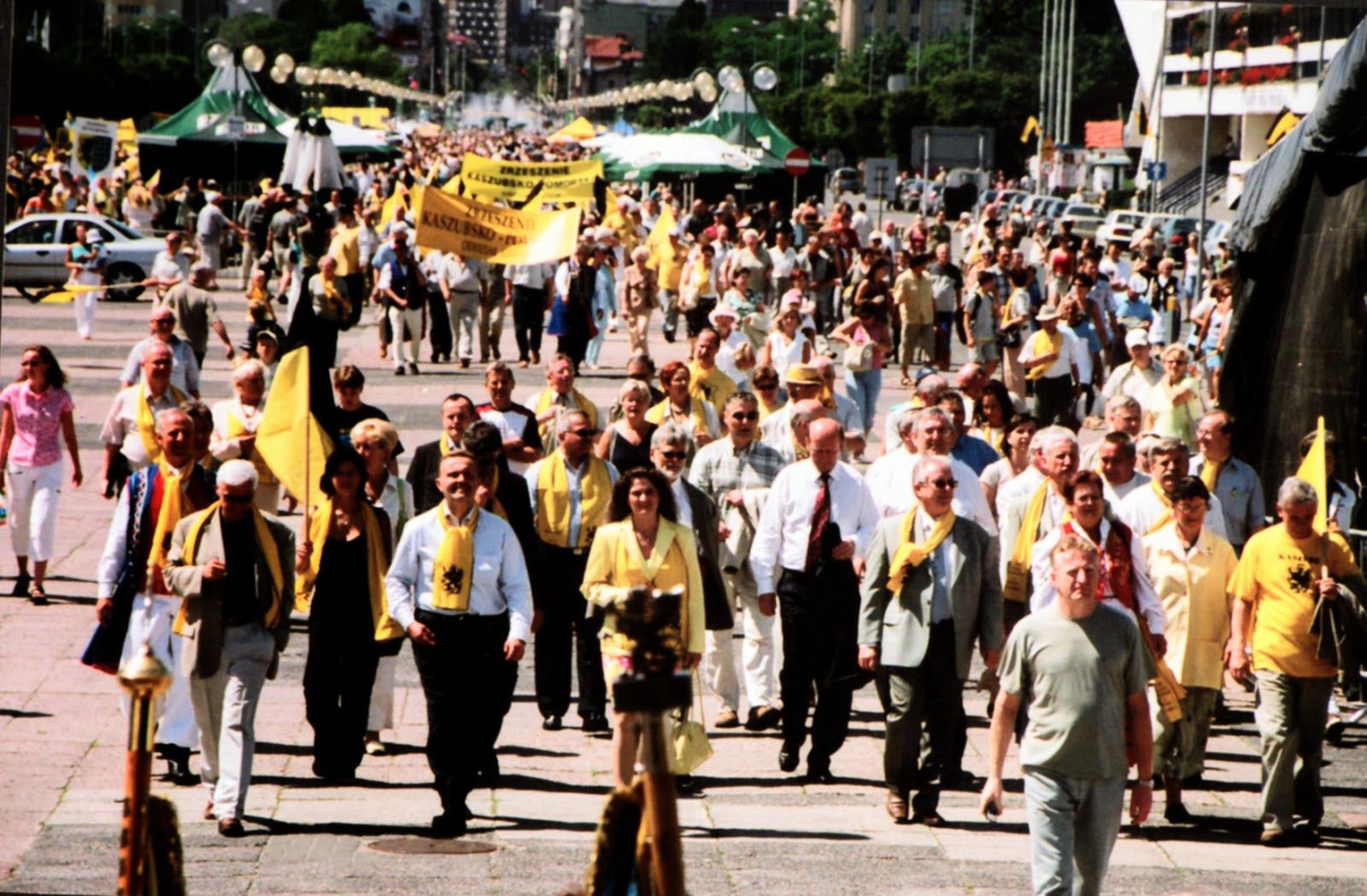 Na zjazd w 2006r Kaszubi docierali pociągami, kutrami i piechotą
