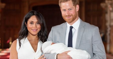 Dzieci księcia Harry'ego i Meghan Markle otrzymały KSIĄŻĘCE TYTUŁY po śmierci królowej Elżbiety II!