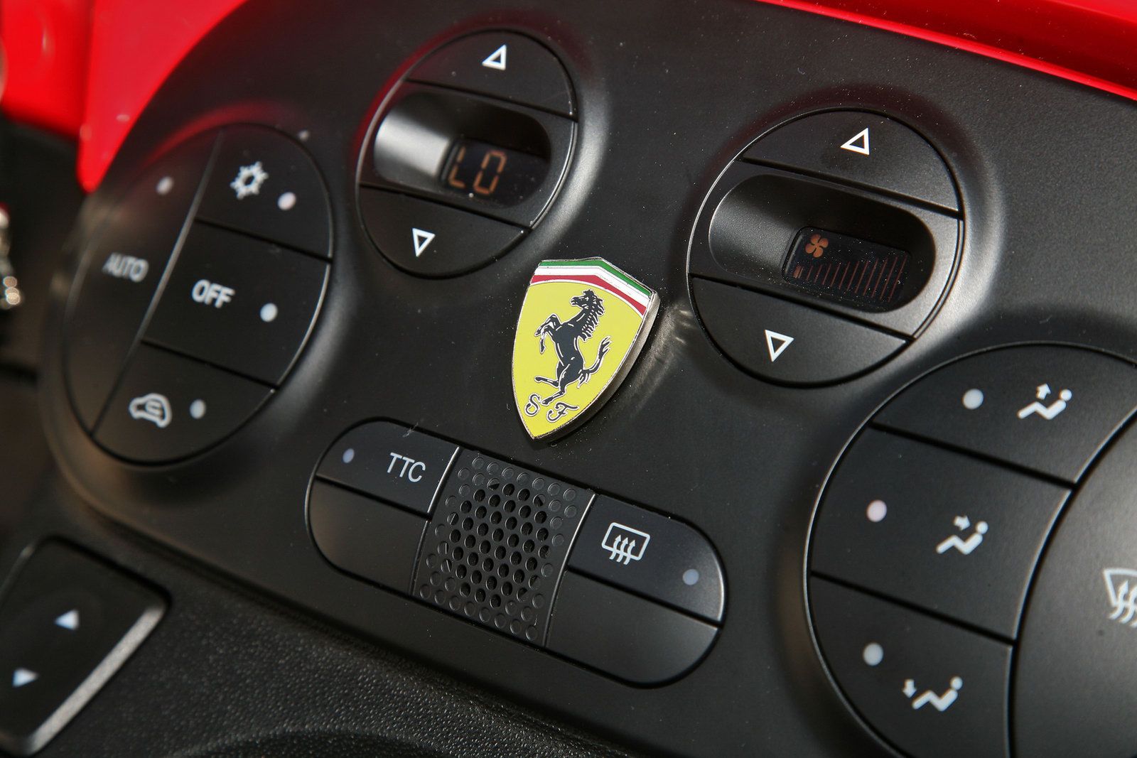 Abarth 500 Ferrari Edition Pogea Racing