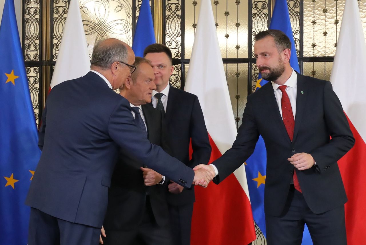 Przyszłość koalicji. Nowy sondaż to alarm dla Tuska?