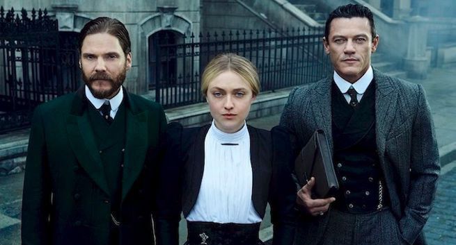 Daniel Brühl i Dakota Fanning w serialu "The Alienist, Angel of Darkness"