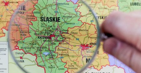 W którym województwie leży to miasto? Pierwsze pytanie to pułapka