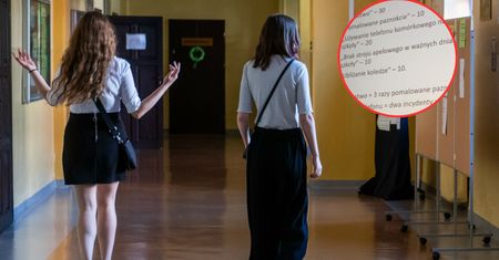 Wystarczy przynosić makulaturę. Czy oceny z zachowania mają sens?