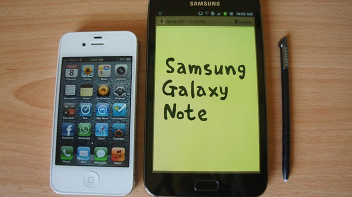 Użytkownicy Galaxy Note'a i Lumii 710 najbardziej zakochani w swoich smartfonach, RAZR-a najmniej 1