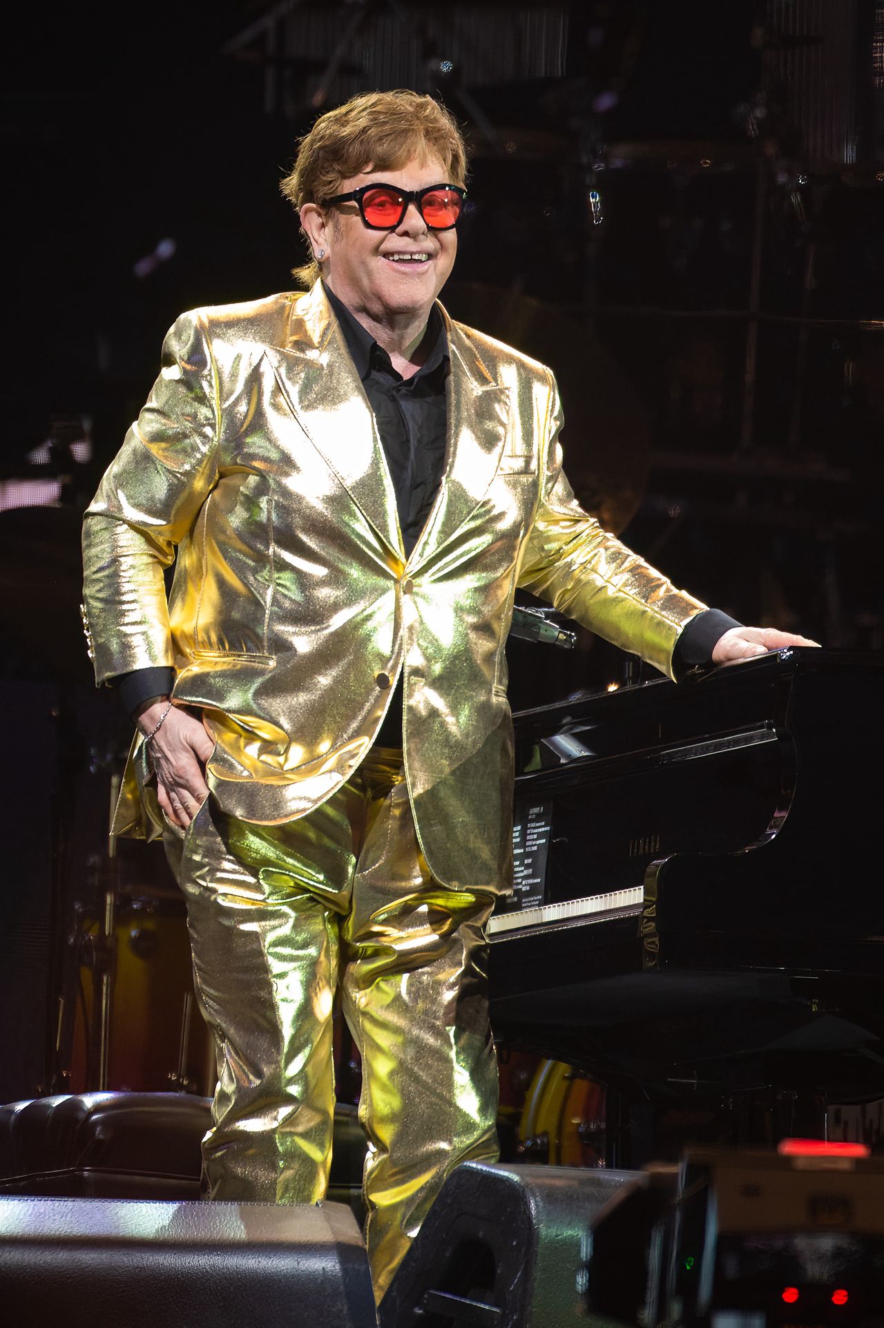 Elton John in the centre of a scandal? Shocking behaviour of the artist