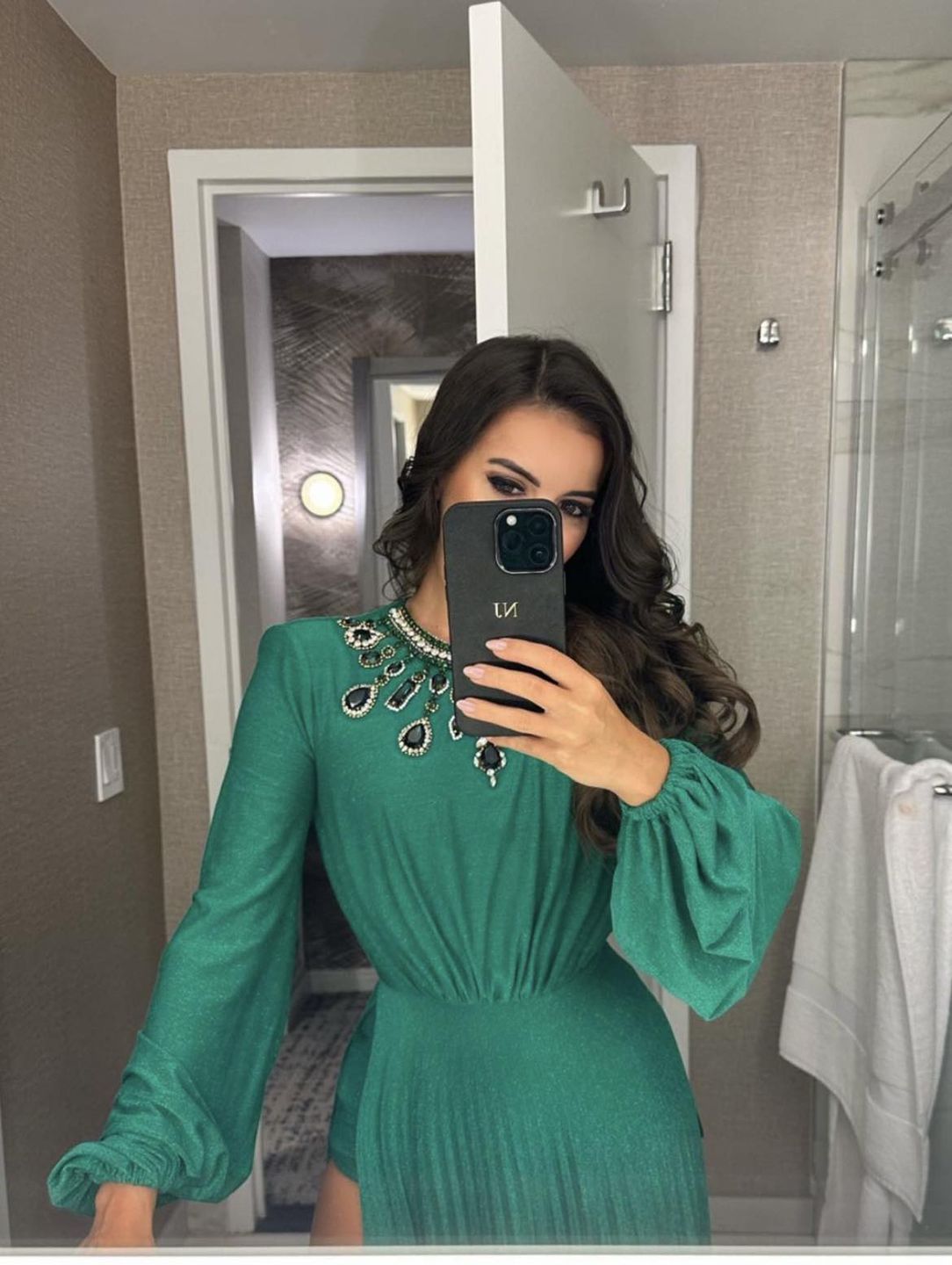 Natalia Janoszek chwali się nagrodą. "Ikona Bollywood"