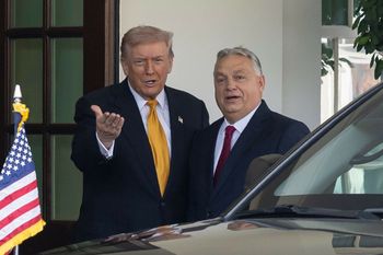 "W pełni i bezwarunkowo". Węgierski głos poparcia dla planu Trumpa