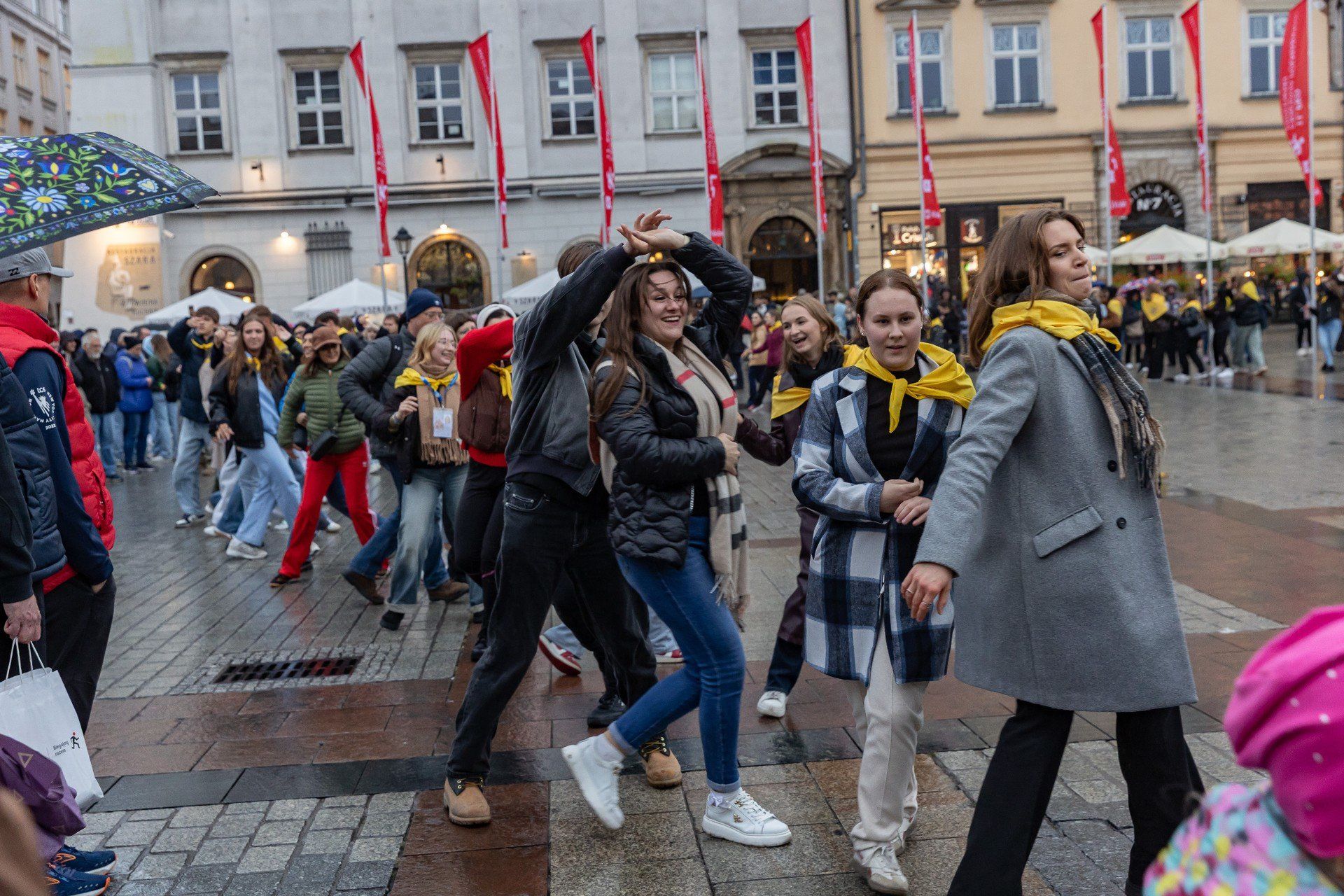 Belgijka na głównym placu Krakowa otwiera kolejny Dzień Papieski