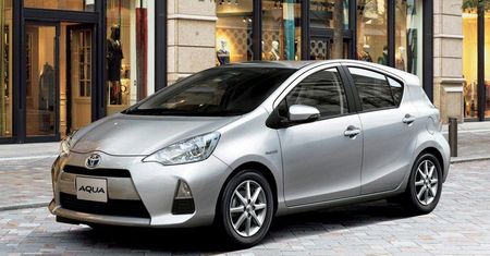 Aqua - nowa hybryda Toyoty już dostępna w Japonii