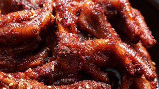 Większość nie może nawet na nie patrzeć. Nasi dziadkowie wiedzieli, że to świetne źródło kolagenu