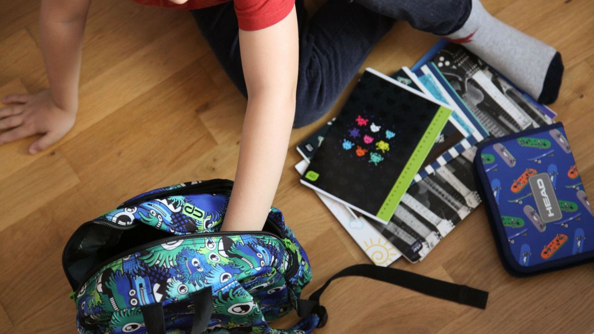 300 plus. Kiedy i jak złożyć wniosek o pieniądze na wyprawkę?