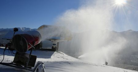 "Armaty przygotowane, czekamy na sygnał". Właściciele stoków liczą koszty, rachunek będzie spory