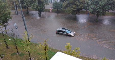 Nad Lublin nadciągają intensywne opady deszczu. Jest ostrzeżenie IMGW