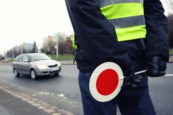 Koszalin: Kierowca pod wpływem narkotyków i bez prawa jazdy