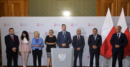 Powrót do szkoły. Maria Nawrocka-Rolewska na konferencji MEN: na powikłania po anginie też się umiera