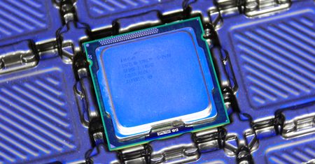 Czy i5 2400 to cały czas dobry procesor? PC do grania za 800 zł