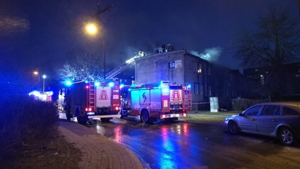 Pożar budynku mieszkalnego przy ul. Wrońskiej 5B w Lublinie | fot. KM PSP Lublin