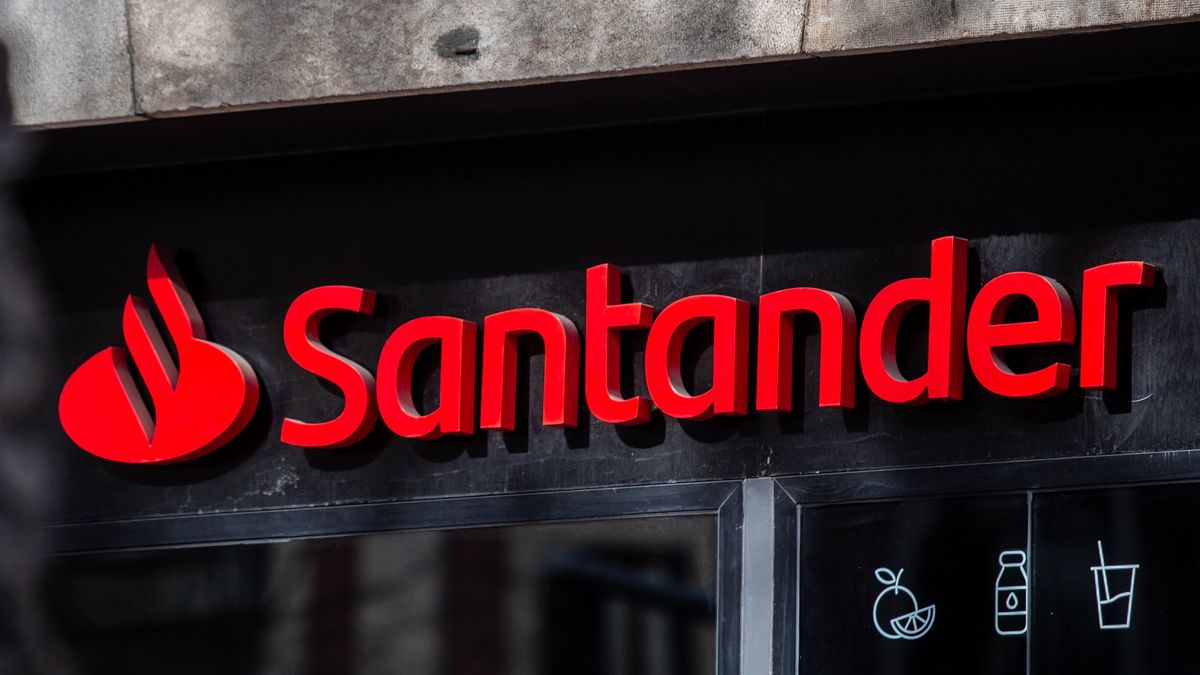 A sign above the entrance to a Banco Santander SA bank branch in Barcelona, Spain, on Monday, Jan. 31, 2022. Santander reports full year earnings on February 2. Photographer: Angel Garcia/Bloomberg via Getty Images