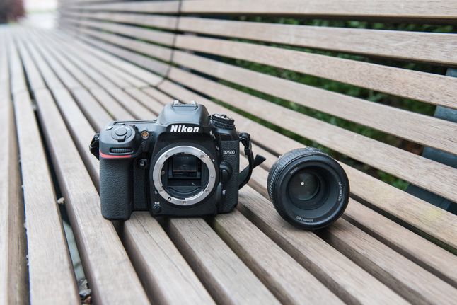 Nikon D7500
