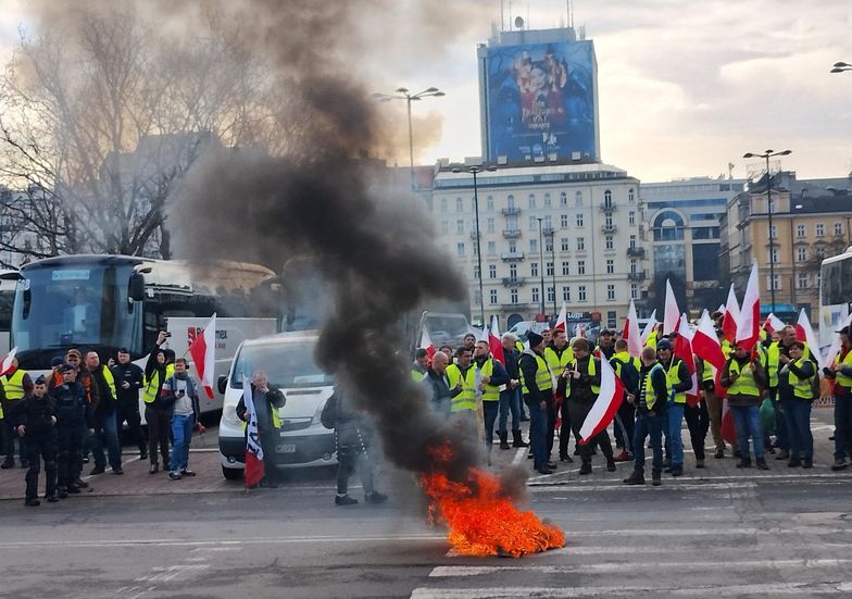 - Nie mamy wyjścia - mówią rolnicy z Lubelszczyzny obecni na proteście w Warszawie