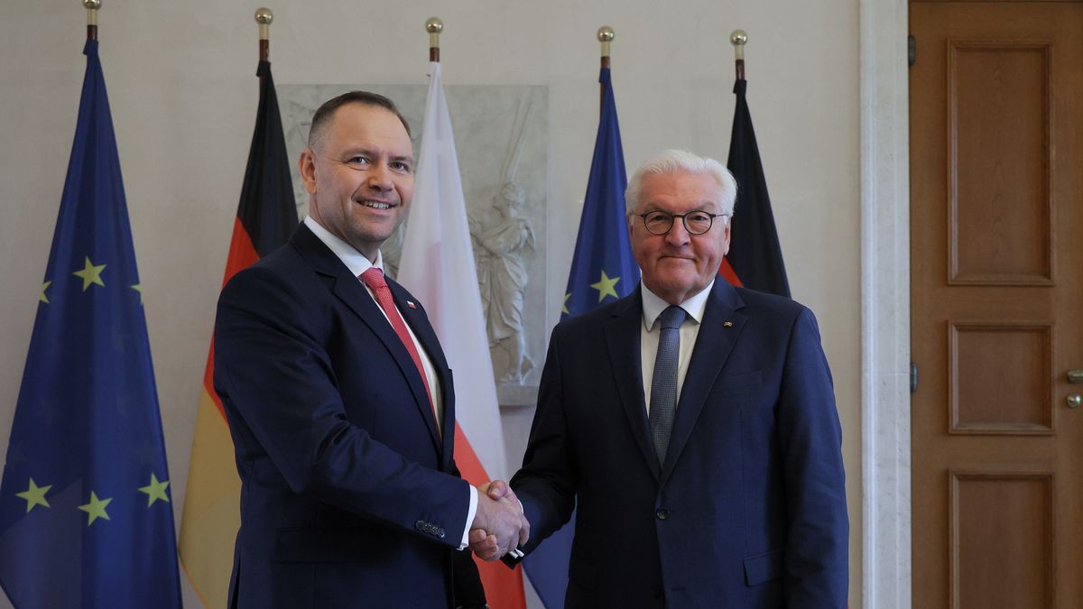 Karol Nawrocki, Frank-Walter Steinmeier
Pawe� Supernak
dyplomacja, polska niemcy, powitanie, prezydent rp, robocza, spotkanie, wizyta, zagraniczna