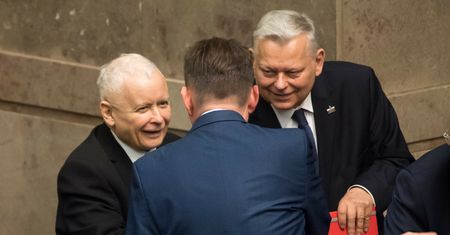 PiS zachwycone serialem TVP. "Reset" jako igrzyska przed powołaniem komisji