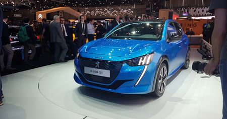 Tak, nowy Peugeot 208 na żywo też jest świetny