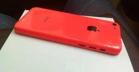 W skrócie: czerwony iPhone 5C i iPad 5 na zdjęciach, Asha 205 w Play i Asus Nexus 10