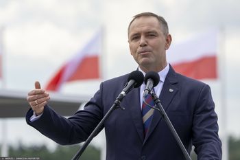 160 tys. osób czeka na decyzję Nawrockiego. Pałac tłumaczy się z opóźnień