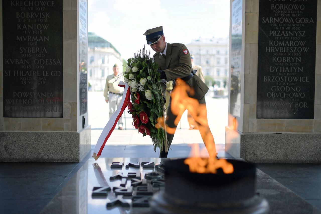 15 sierpnia. Defilada wojskowa została odwołana - co z pozostałymi obchodami święta?