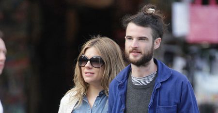 Sienna Miller URODZIŁA!