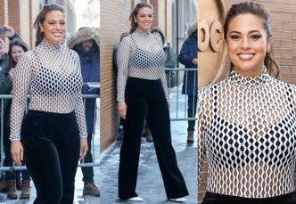 Ashley Graham w białej siatce pozdrawia fanów