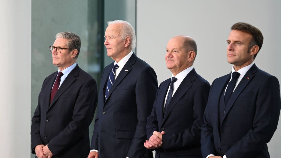 Biden joins European leaders for talks in Berlin
18 October 2024, Berlin: (L-R) UK Prime Minister Keir Starmer, US President Joe Biden, German Chancellor Olaf Scholz and French President Emmanuel Macron pose for a group photo during their meeting at the German Chancellery. Photo: Rabea Gruber/dpa 
Dostawca: PAP/DPA.
Rabea Gruber