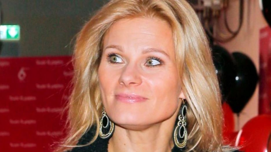 Anna Głogowska z córką na teatralnej premierze