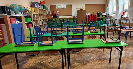 Nauczycielka pokazała, ile zarabia po 10 latach. "Głodowe pensje"