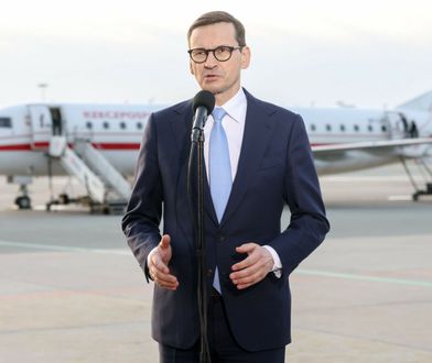 Wniebowzięty. Tak premier Morawiecki latał po Polsce na msze