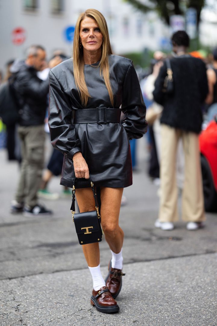 Anna Dello Russo w skórzanej mini