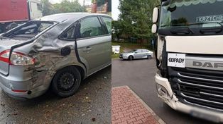 Kolizja trzech pojazdów na DK 42 w Stykowie