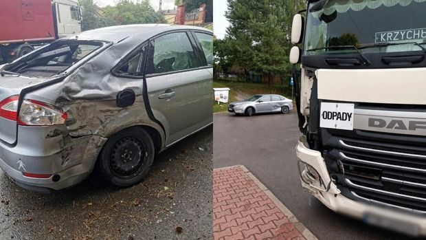 Kolizja trzech pojazdów na DK 42 w Stykowie