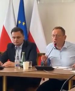 Minister uderzał w mikrofon. "Może pan krzyczeć w remizie"