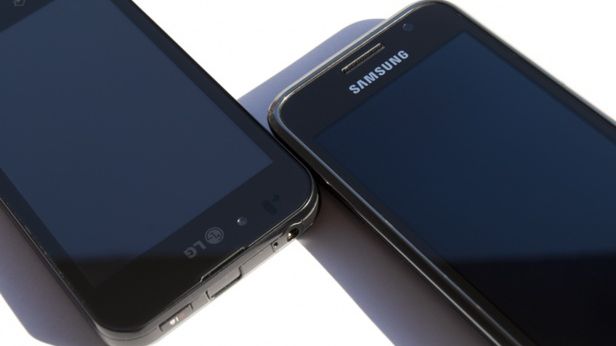 NOVA Display vs. Super AMOLED – porównanie wyświetlaczy 1