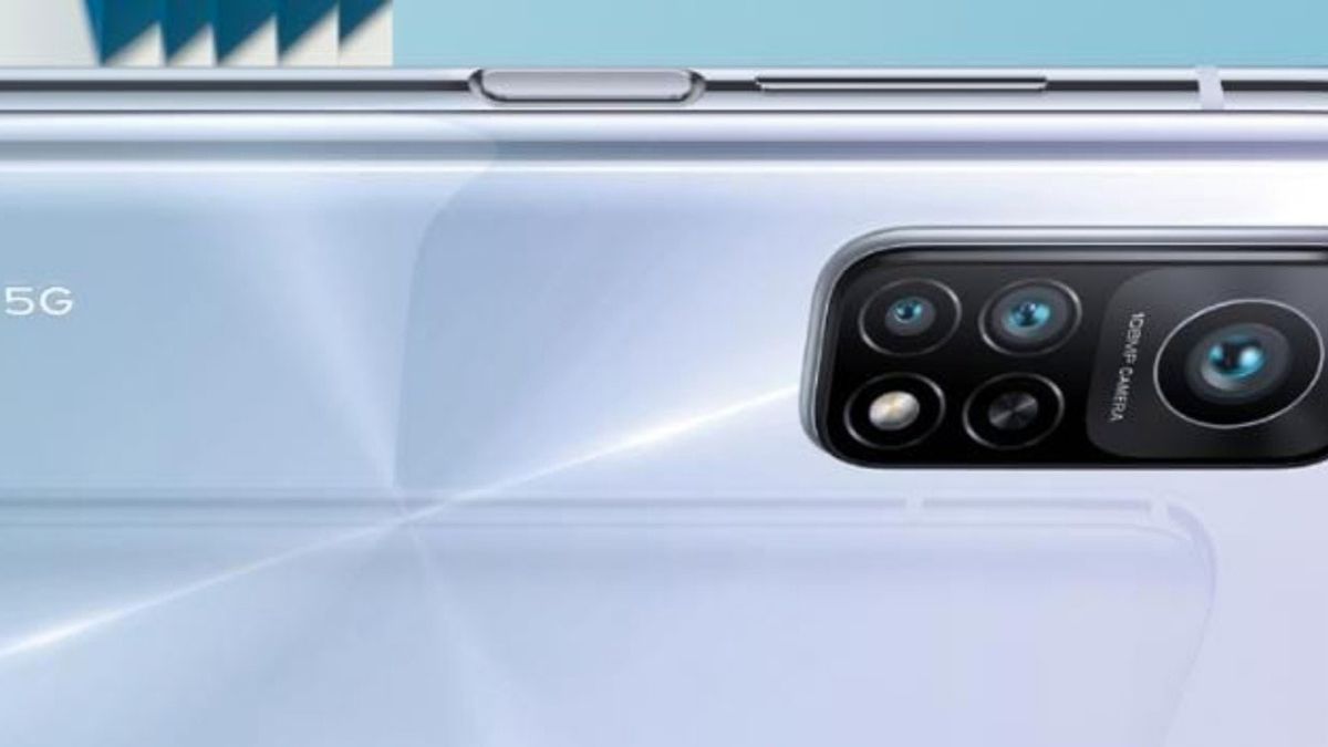 Xiaomi Mi 10T Pro na zdjęciach. Ma dziwacznie wyglądający aparat 1