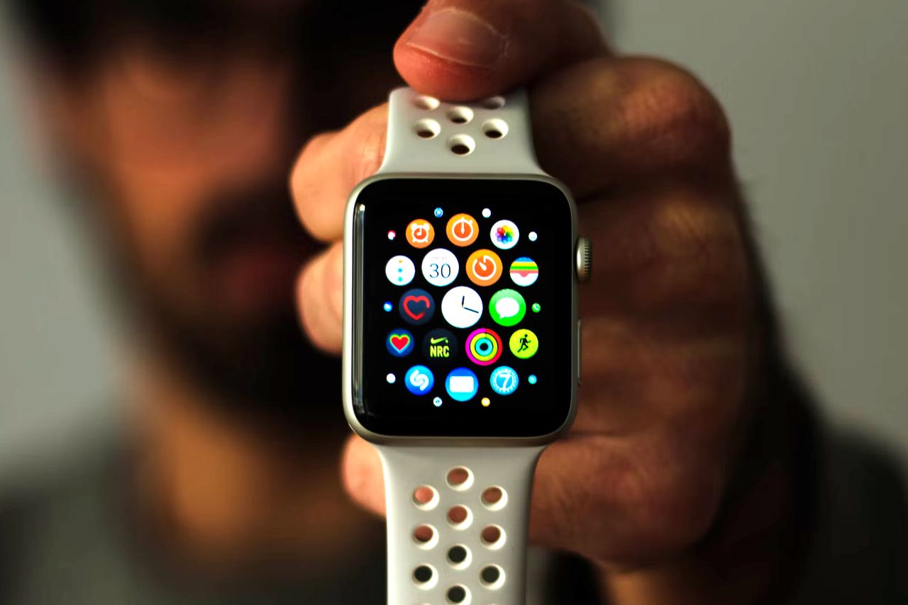 5 najpopularniejszych smartwatchów na świecie. Apple zgarnął ponad połowę rynku