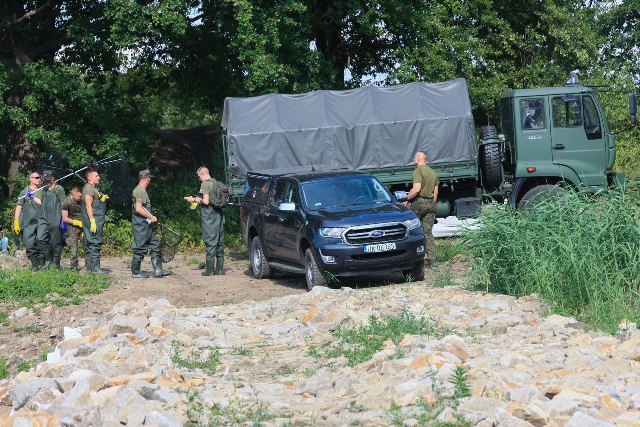 Zatruta Odra. Policja poszukuje dwóch mężczyzn