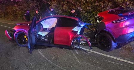 Koszmarny wypadek w USA. Porsche rozpadło się na pół